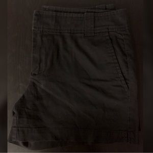 New York and Company 🌃 🕶 Solid black 🖤 shorts !